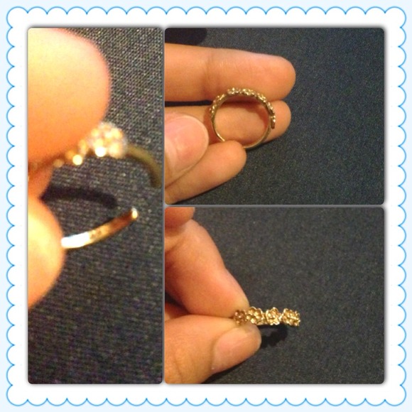 10k gold flower toe ring