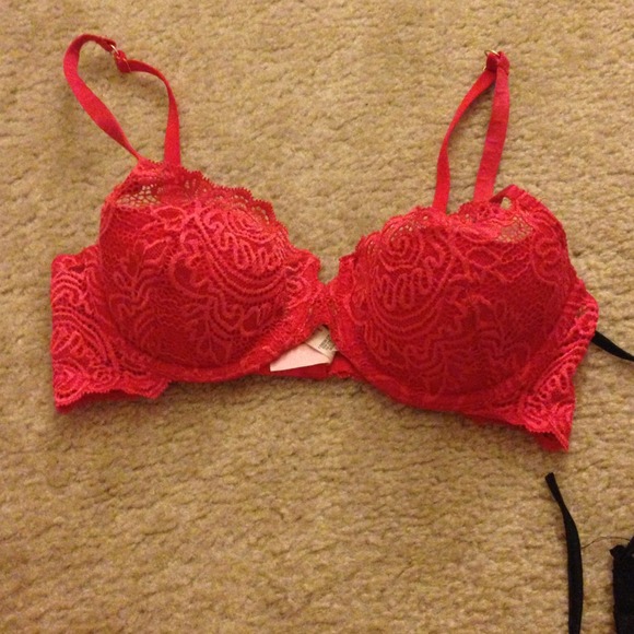 Victoria's Secret red bra 34C