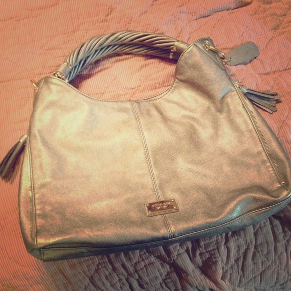 Michael Kors Handbags - ☆REDUCED!! Silver inspired Michael Kors bag!