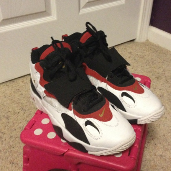 Shoes - 🚨🚨SOLD🚨🚨Nike speed turf ! Size 7Y !