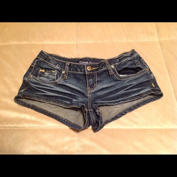 Star denim shorts (((((SOLD))))))