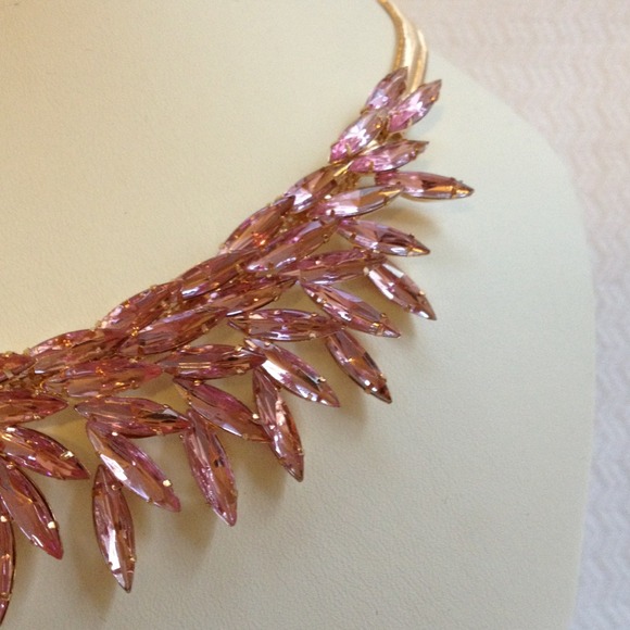 Kira set - Picture 2 of 4