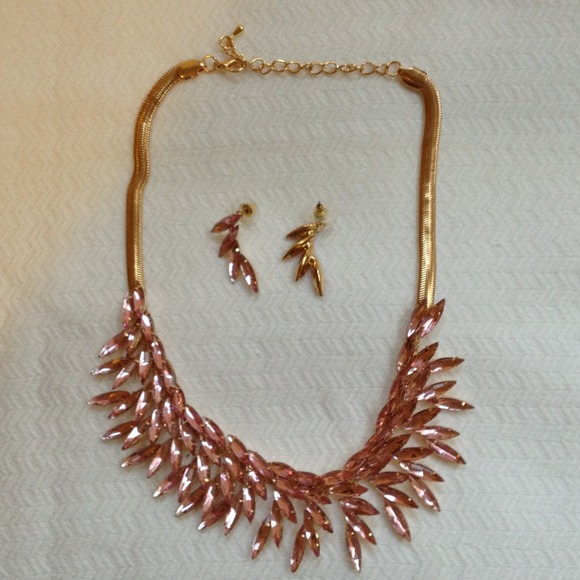 Kira set - Picture 3 of 4