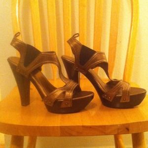 Charlotte Russe Brown heels