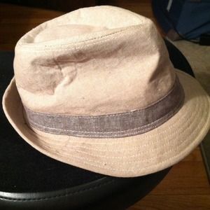 ** Reduced**Summer hat