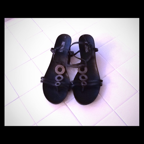 Kenneth Cole wedge sandals