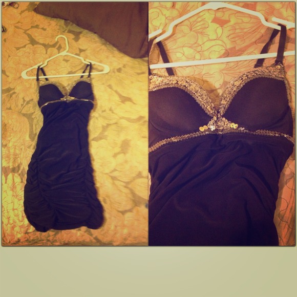 Dress - Picture 1 of 1