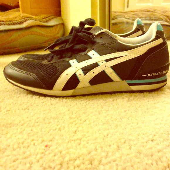 Brand new asics shoes