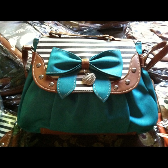 Handbags - Handbag