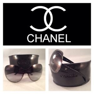 ❗️SALE❗️Authentic CHANEL Black Sunnies