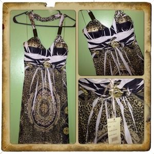 Beautiful dress NWT...  Great for Summer☀