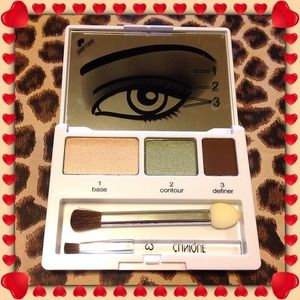 CLINIQUE neutral pallette