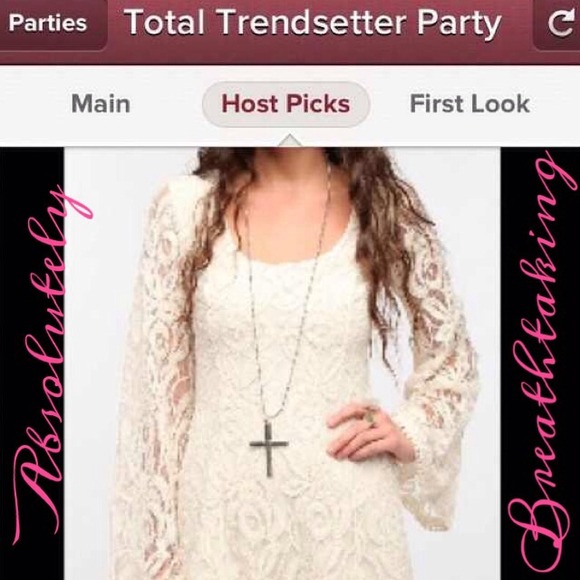 SOLD OUT ❤️HOST PICK❤️ Urban Outfitters Dress - Picture 4 of 4