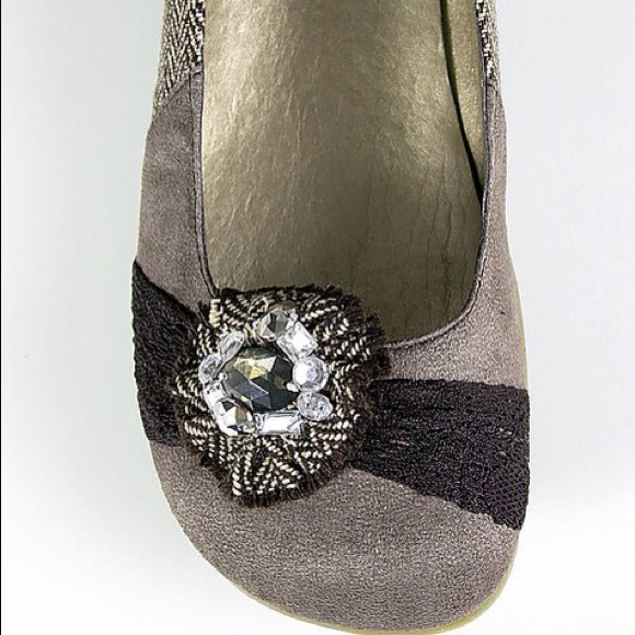 HOLD! BKE Sole Lisbone jeweled flats