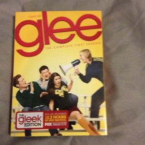 Glee complete first season