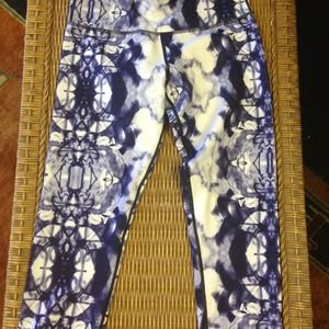 Beautiful blue print wunder unders. Worn once.