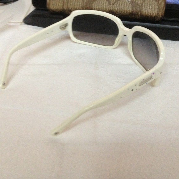 *Sold*Auth white coach sunglasses - Picture 3 of 3