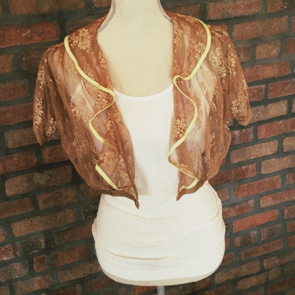 🎉PRICE CUT!!!🎉 Gold & Lime Green Lace Vest