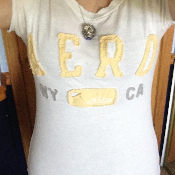 White aero shirt - Picture 2 of 3