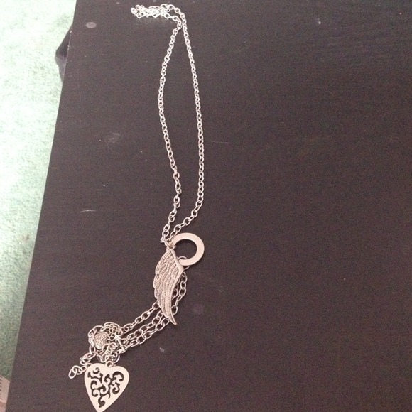 long silver pacsun necklace