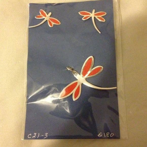 super cute 925 stamped silver dragonflies
