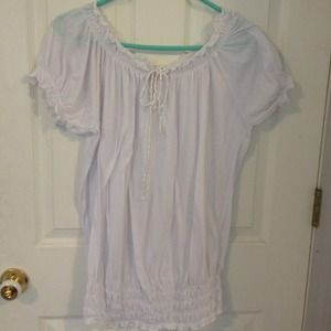 Loose fit white blouse