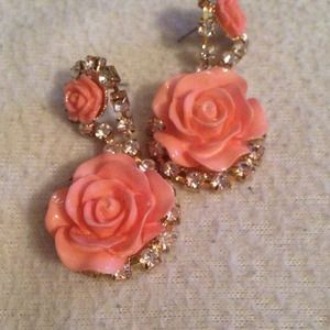 Pink rose dangle earrings.