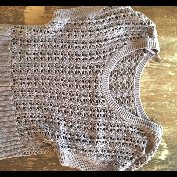 🎀Beautiful u back sweater - Picture 3 of 3