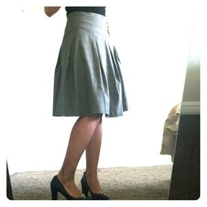 🚫SOLD IN BUNDLE🚫Gray Isaac Mizrahi-Target skirt