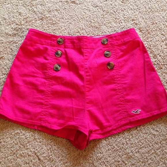 Hollister Pants - 🎀SOLD🎀 in bundle New pink shorts