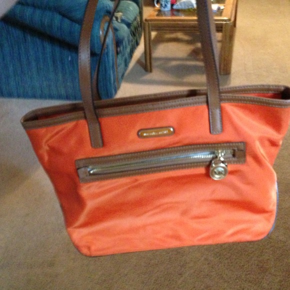 Michael kor purse new cute with tag