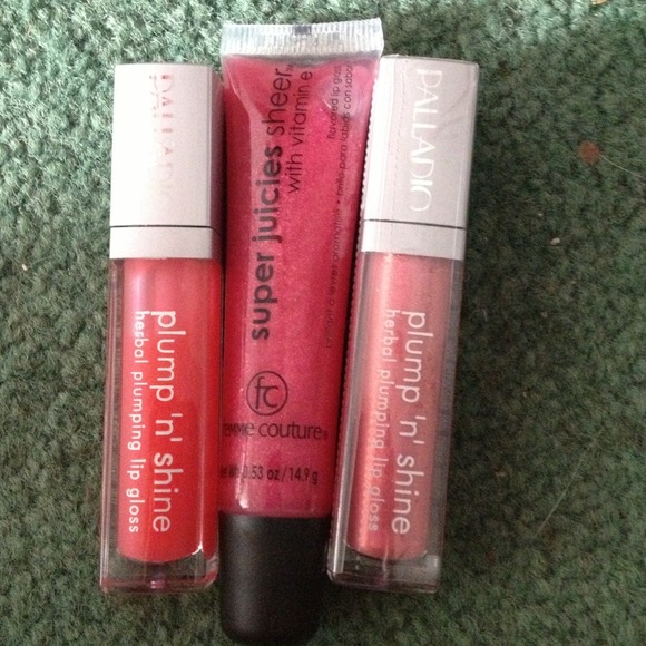 3 brand new never used lip glosses