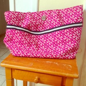 REDUCED ⭐⭐Tommy Hilfiger tote