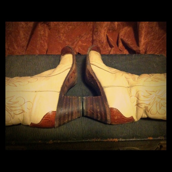 Vintage Justin 2-tone boots with lizard detail