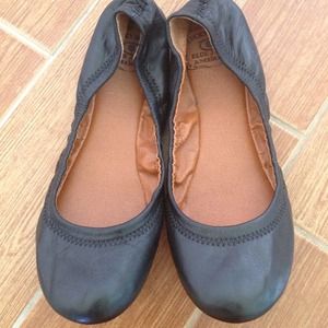💳 SOLD 💳 Lucky Brand leather ballet flats