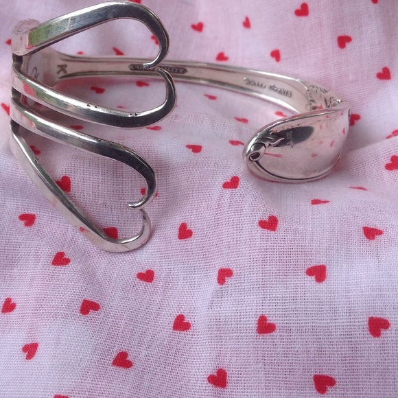 Robinadi Jewelry - 🎉🎉HOST PIC🎉🎉Two Hearts" bracelet