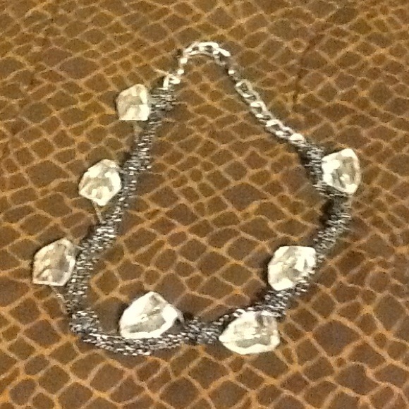 REDUCED❌❌Chunky chain and jewels
