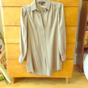 BCBG 100% silk tunic shirt in dusted taupe