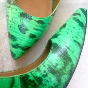 Ann Taylor Shoes - Ann Taylor Emerald Snake Heels Sz 9.5 Ann Taylor Shoes - Ann Taylor Emerald Snake Heels Sz 9.5