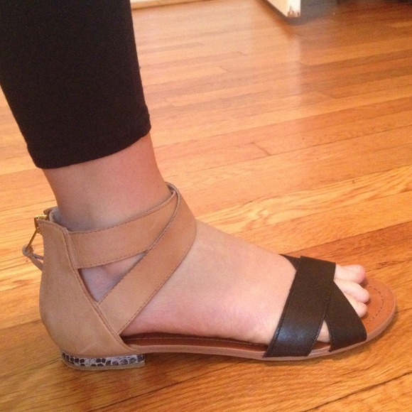 Steve Madden Sandals - Picture 4 of 4