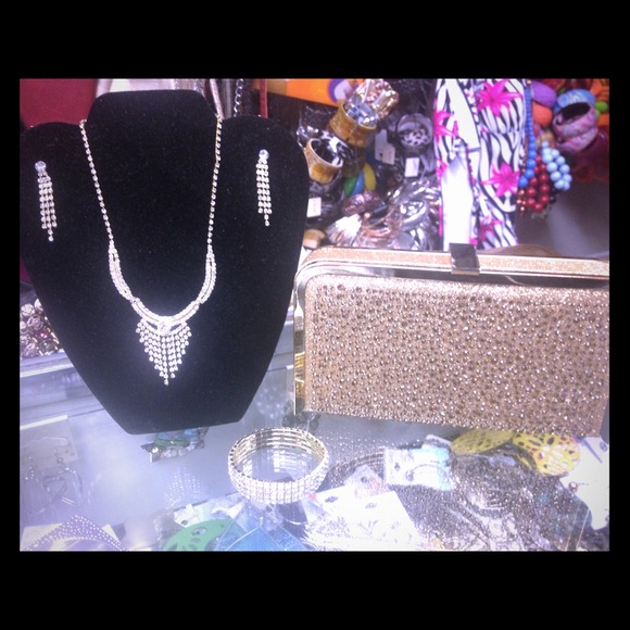 Beautiful accessory bundle bracelet not included