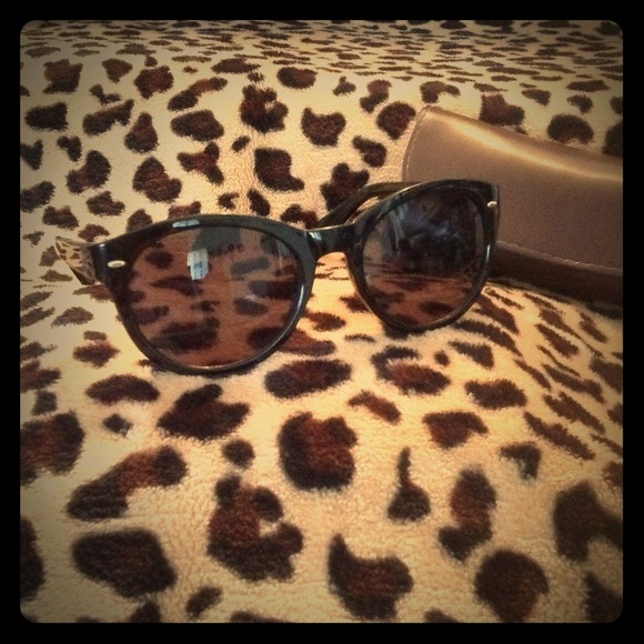 Foster grant sunglasses black
