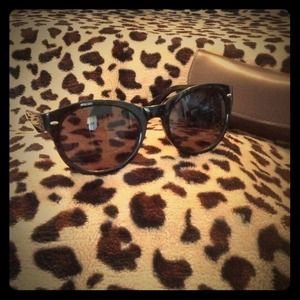 Foster grant sunglasses black