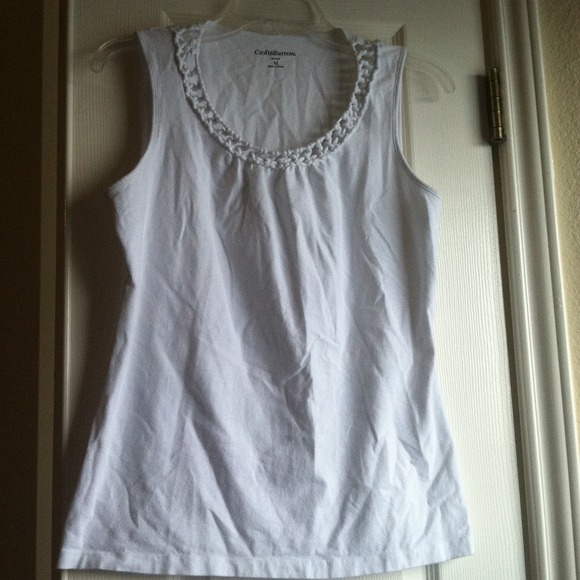 🚫SOLD IN BUNDLE white sleeves top