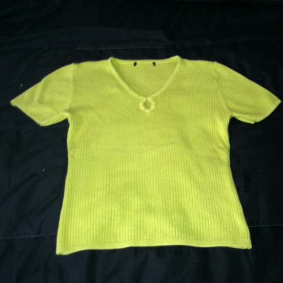 Green Sweater Short Sleeve