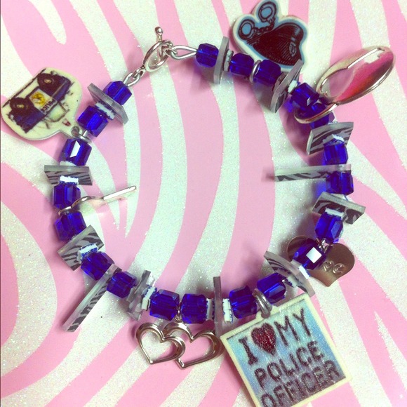 Charm bracelet