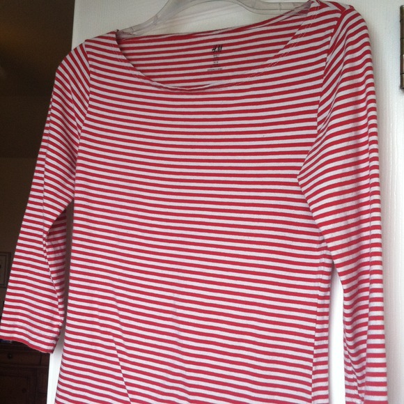 🚫TradesH in bundle🚫H&M stipe top
