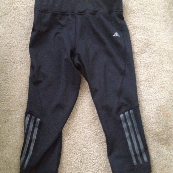 Adidas running capris🎀