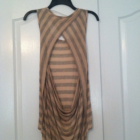 Tan/Gray open back, criss-cross top - Picture 3 of 3