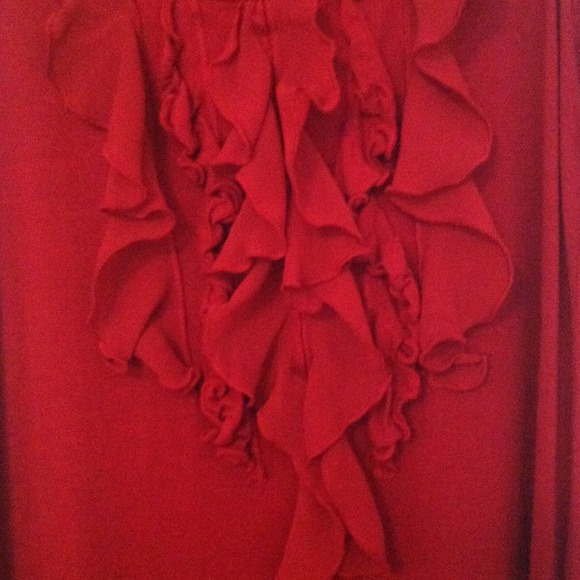 Red ruffle tank - Picture 2 of 4